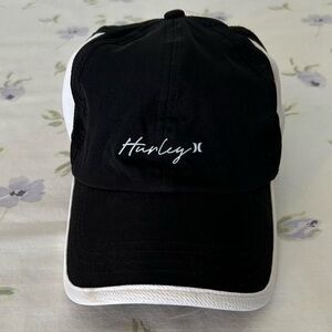 Outdoor Grunge Streetwear Hurley Black & White Soft Velcro Ponytail Back Dad Cap